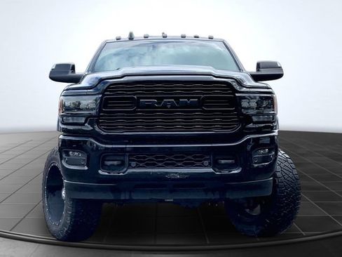 Used 2022 RAM 2500 Limited AWD/4WD image 3