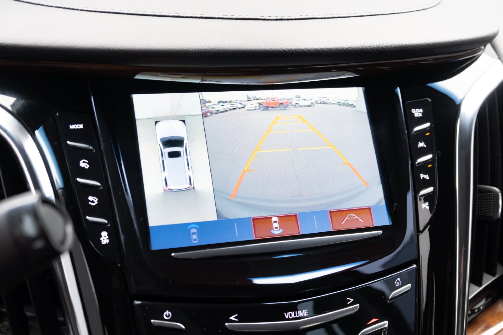 Used 2017 Cadillac Escalade Premium Luxury AWD/4WD image 3