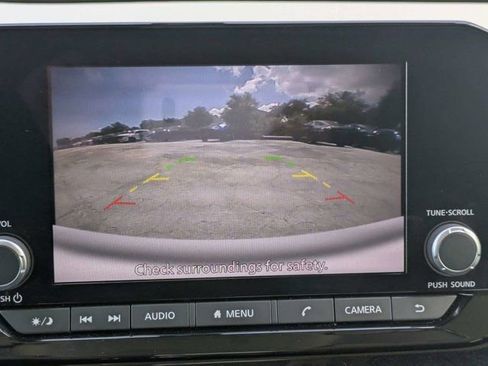 Used 2024 Nissan Pathfinder SV FWD image 22