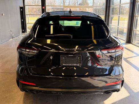 Used 2022 Maserati Levante Modena image 8