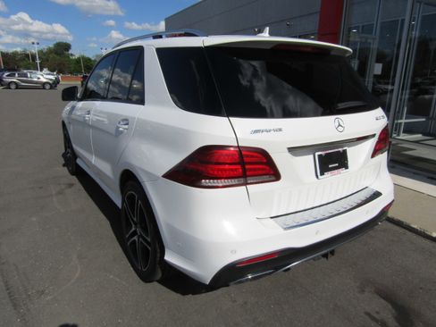 Used 2018 Mercedes-Benz GLE 43 AMG 4MATIC w/ Premium 3 Package image 7