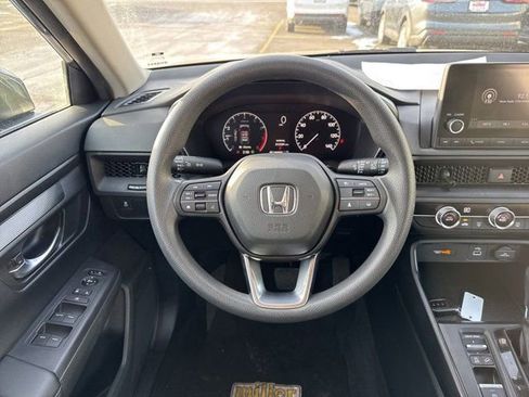 Used 2023 Honda CR-V LX image 13