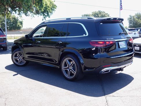Used 2024 Mercedes-Benz GLS 450 4MATIC image 9