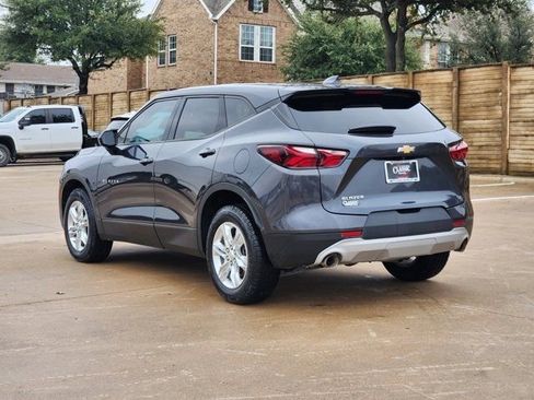 Used 2022 Chevrolet Blazer LT image 3