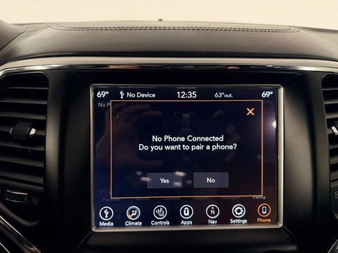 Used 2018 Jeep Grand Cherokee Summit image 24