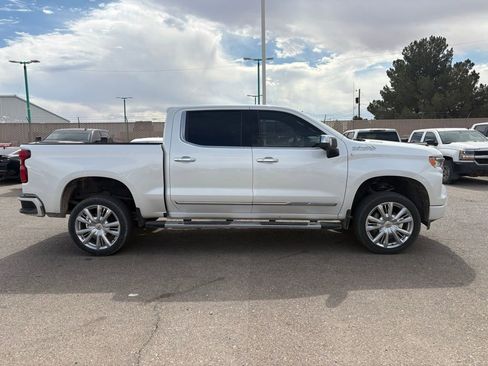 Used 2023 Chevrolet Silverado 1500 High Country w/ High Country Premium Package AWD/4WD image 5