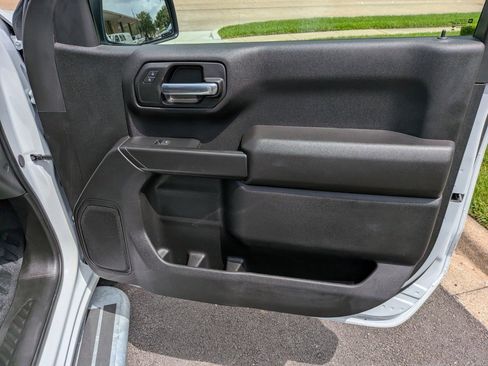 Used 2025 Chevrolet Silverado 1500 W/T image 22