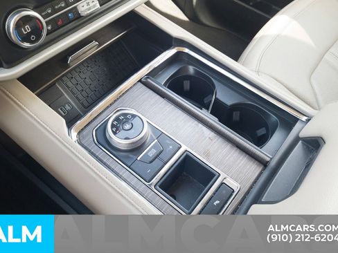 Used 2024 Ford Expedition Max Limited image 10