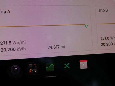 Used 2022 Tesla Model 3 Long Range AWD/4WD image 22