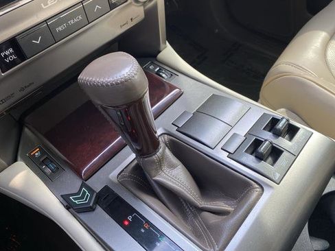 Used 2016 Lexus GX 460 w/ Premium Package AWD/4WD image 26