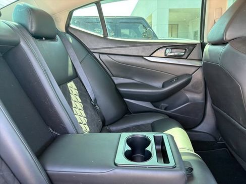 Used 2017 Nissan Maxima SR w/ Midnight Edition FWD image 31