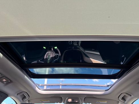 New 2026 Volvo XC60 B5 Plus AWD/4WD image 15