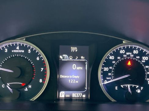 Used 2016 Toyota Camry XLE w/ Moonroof Package FWD image 15