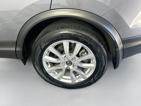 Used 2022 Nissan Rogue Sport SV w/ Technology Package AWD/4WD image 30