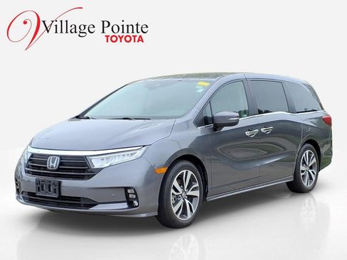 Used 2023 Honda Odyssey Touring image 1