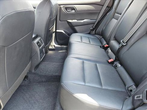 Used 2026 Nissan Rogue SL FWD image 5