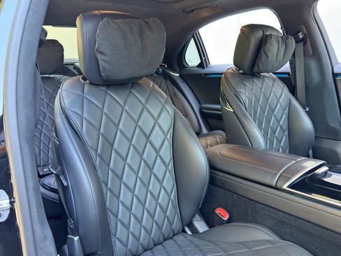 Used 2022 Mercedes-Benz S 580 4MATIC Sedan w/ AMG Line Package image 42