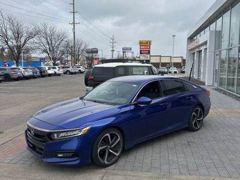 Used 2019 Honda Accord Sport image 14
