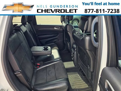 Used 2019 Jeep Grand Cherokee Altitude AWD/4WD image 7