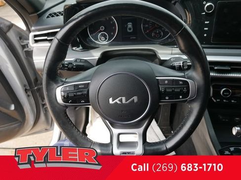 Used 2023 Kia K5 GT-Line AWD/4WD image 28