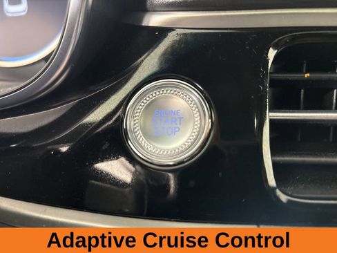 Used 2025 Genesis G70 3.3T Advanced image 16