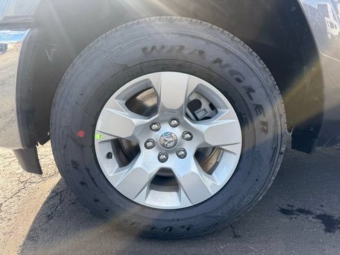 New 2026 RAM 1500 Big Horn AWD/4WD image 10
