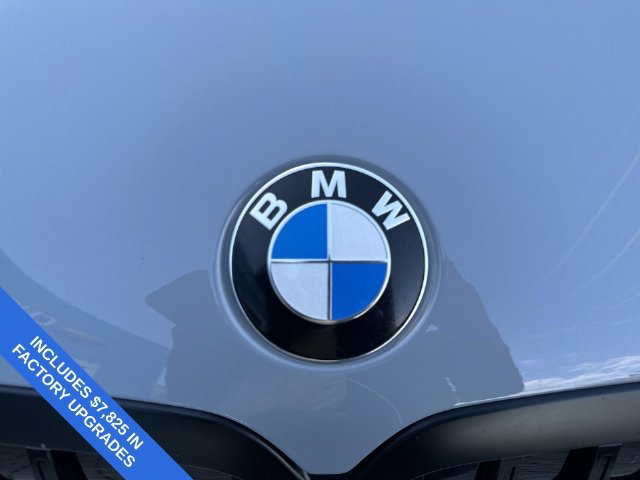Used 2026 BMW X7 xDrive40i w/ M Sport Package AWD/4WD image 10