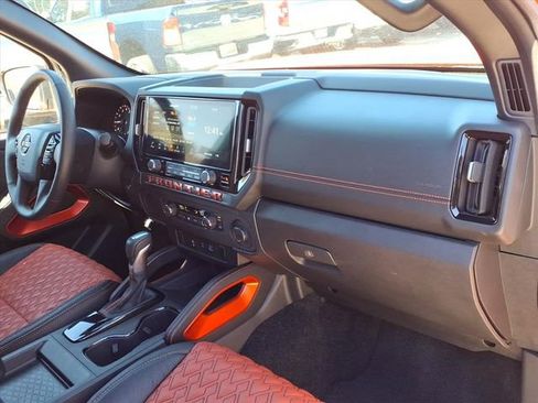 Used 2025 Nissan Frontier Pro-X image 20