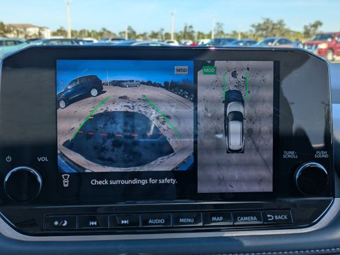 Used 2021 Nissan Rogue SL w/ Premium Package image 25