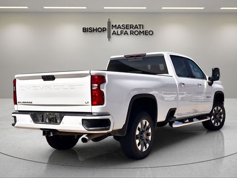 Used 2022 Chevrolet Silverado 3500 LT w/ All Star Edition AWD/4WD image 5