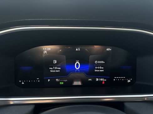 New 2026 Volkswagen Taos SE image 11