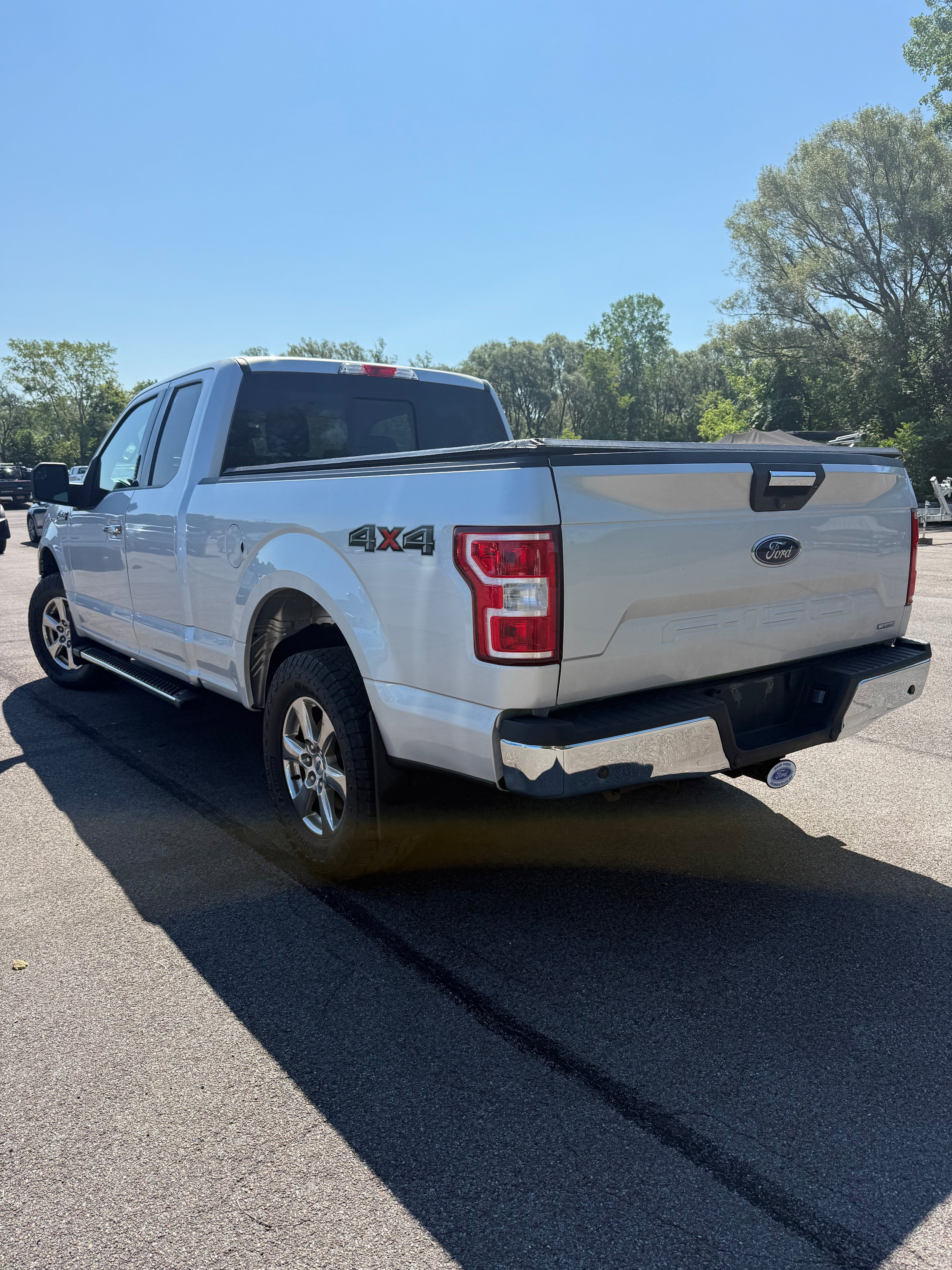 Used 2020 Ford F150 XLT w/ Equipment Group 302A Luxury AWD/4WD image 2