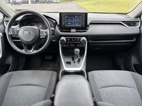 Used 2019 Toyota RAV4 XLE w/ Convenience Package AWD/4WD image 17
