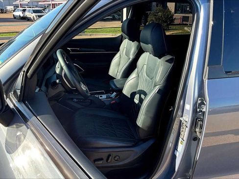 Used 2024 Kia Telluride EX X-Line AWD/4WD image 8