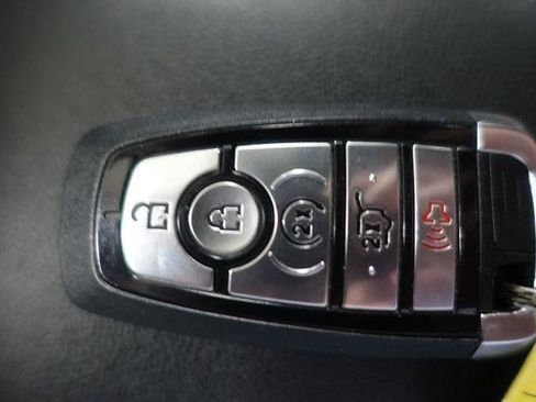 Used 2024 Ford Escape ST-Line Select w/ Tech Pack #2 AWD/4WD image 17