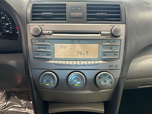 Used 2009 Toyota Camry LE image 20