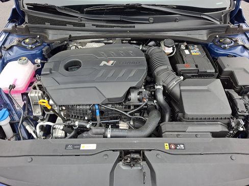 Used 2025 Hyundai Elantra N image 30