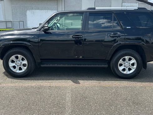 Certified 2024 Toyota 4Runner SR5 Premium w/ Moonroof Package AWD/4WD image 8