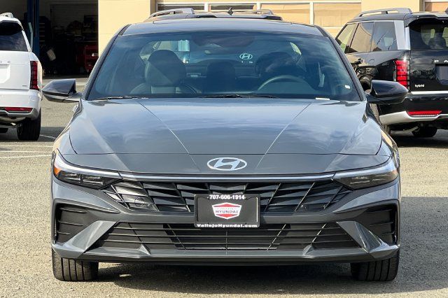 New 2026 Hyundai Elantra SEL Sport FWD image 3
