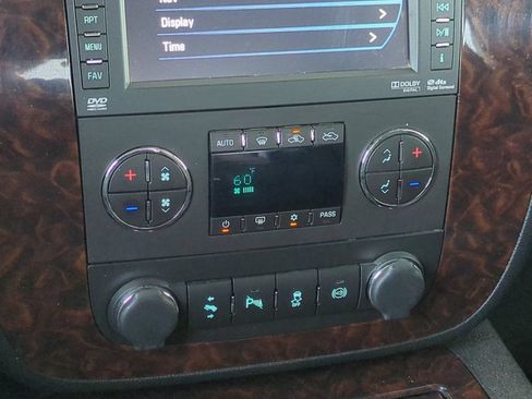 Used 2014 GMC Sierra 2500 Denali AWD/4WD image 30