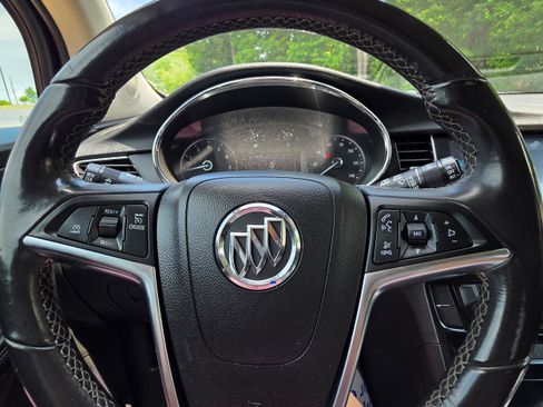 Used 2019 Buick Encore Preferred w/ Safety Package FWD image 9