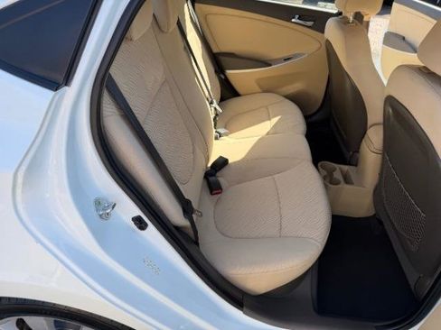 Used 2014 Hyundai Accent GLS w/ Option Group 2 FWD image 32