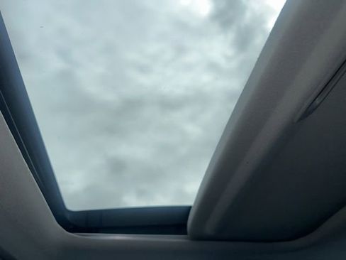 Used 2023 Honda Civic EX image 9