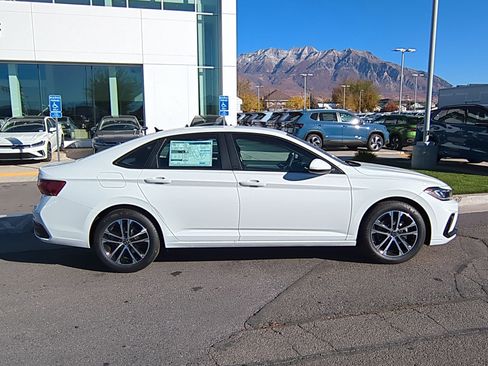 New 2026 Volkswagen Jetta Sport image 2