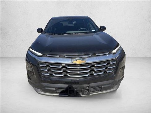 Used 2026 Chevrolet Equinox LT FWD image 8