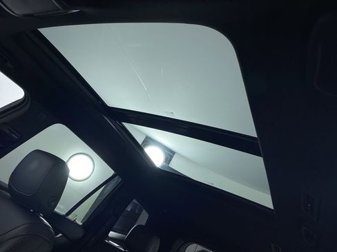 Used 2022 Cadillac XT6 Premium Luxury w/ Technology Package image 18