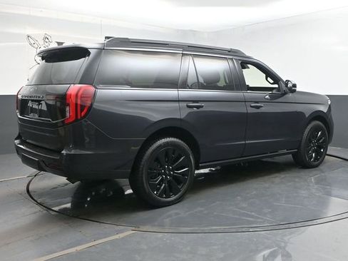 Used 2025 Ford Expedition Platinum w/ Stealth Appearance Package AWD/4WD image 52
