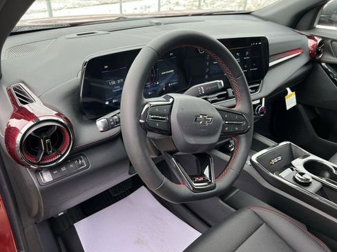 New 2026 Chevrolet Equinox RS w/ LPO, Floor Liner Package image 11