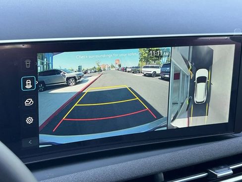 New 2025 Hyundai Tucson Limited image 18