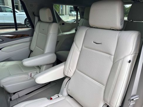 Certified 2024 Cadillac Escalade Sport Platinum image 14